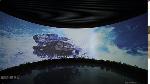08-诗渡瓜州展示馆弧幕投影.jpg